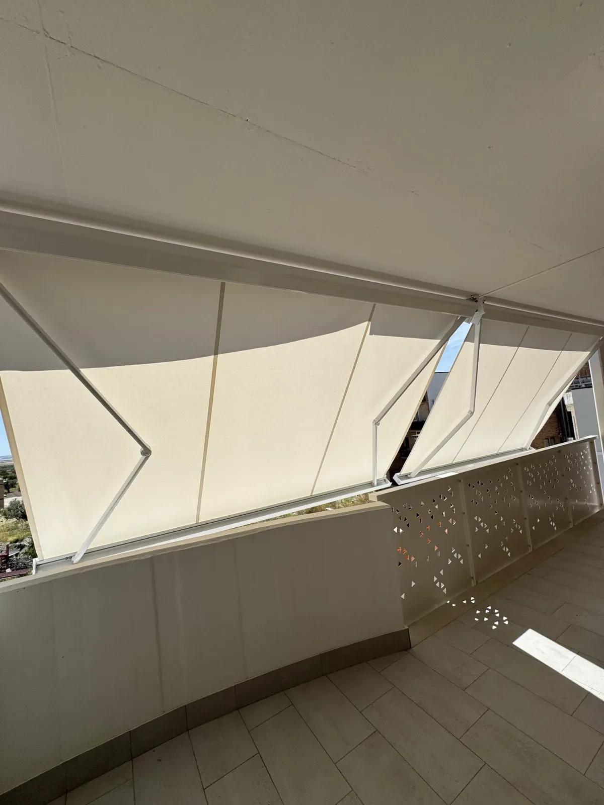 Tenda da sole su misura per esterni